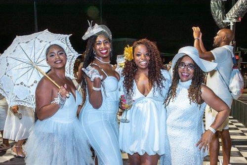 mobile - carousel-hero-element image-11