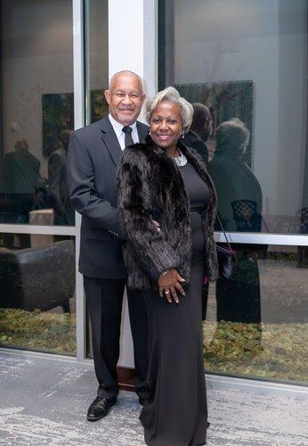 mobile - carousel-hero-element image-6