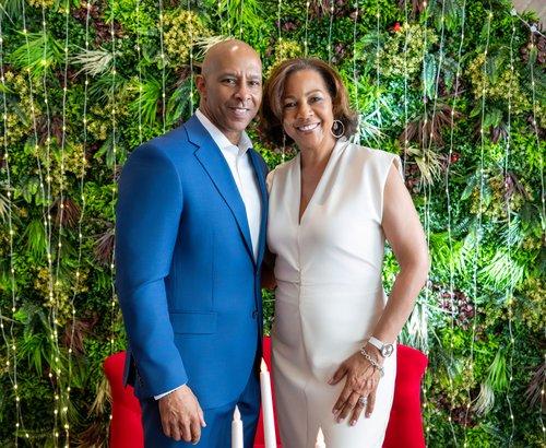 mobile - carousel-hero-element image-15