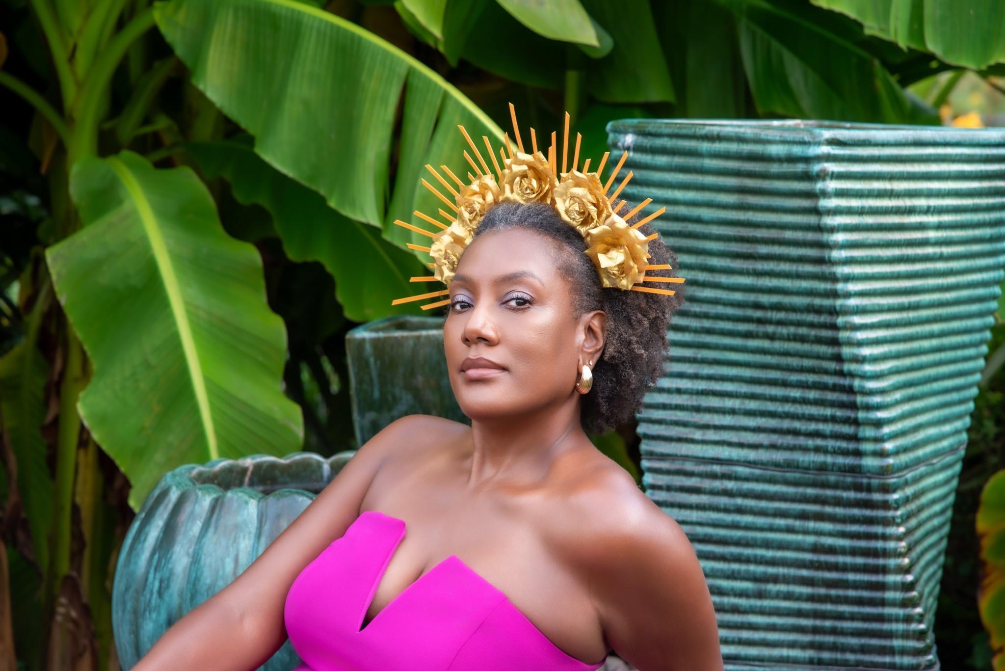 carousel-hero-element image-0