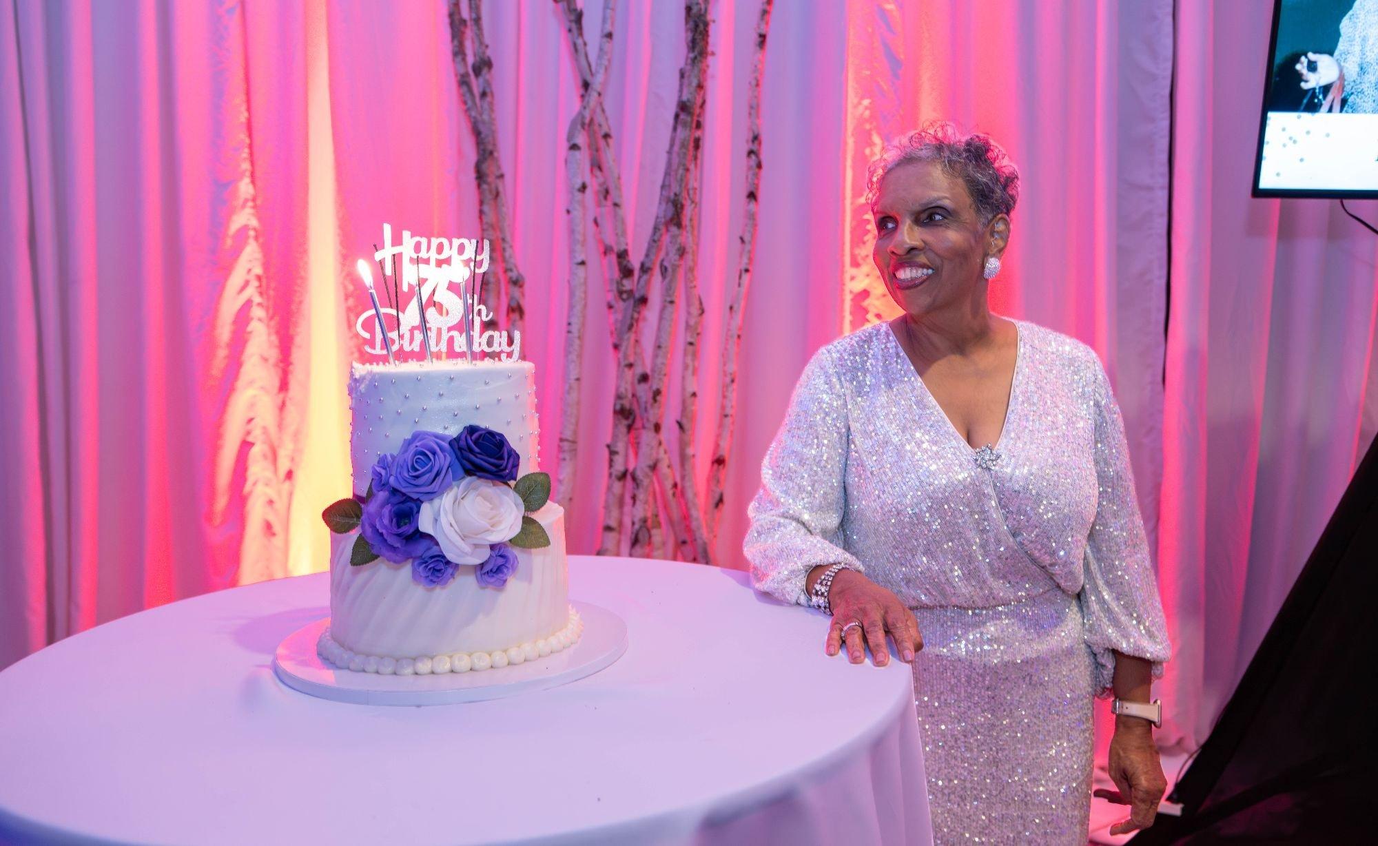 carousel-hero-element image-5